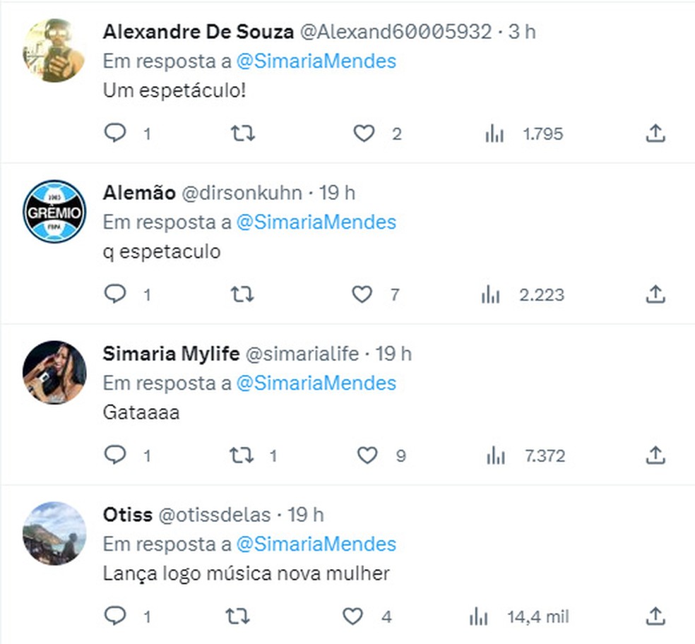 Simaria Abre Clique Sensual Combina O De Cardig E Lingerie