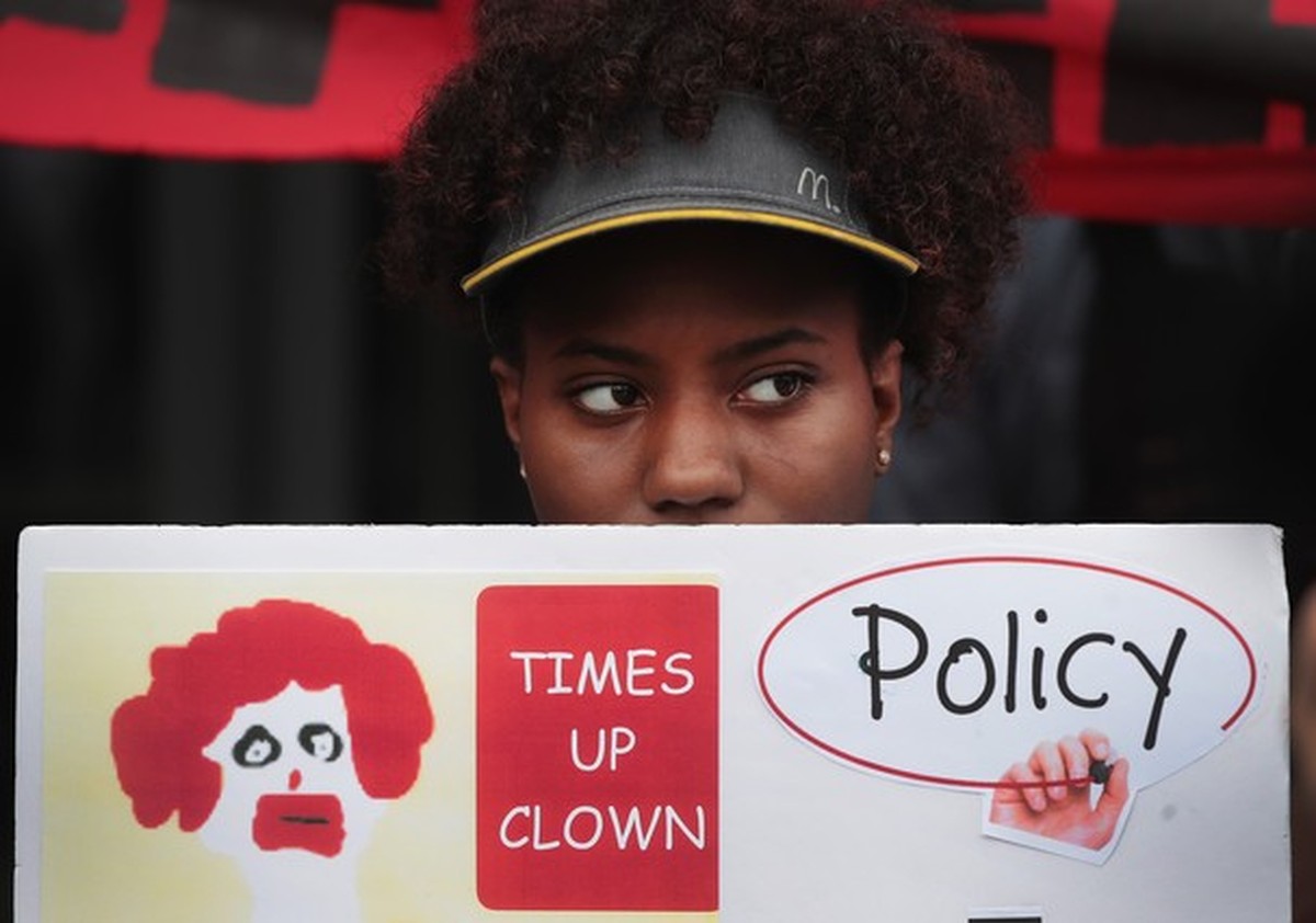 Funcion Rios Do Mc Donald S Protestaram Contra O Ass Dio Sexual