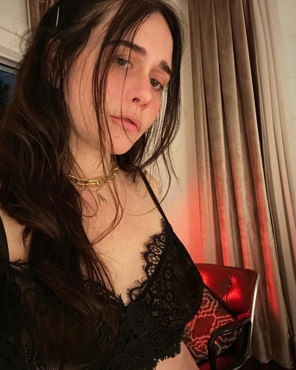 Alessandra Negrini Posa De Lingerie E Internauta Dispara Quer Casar Comigo