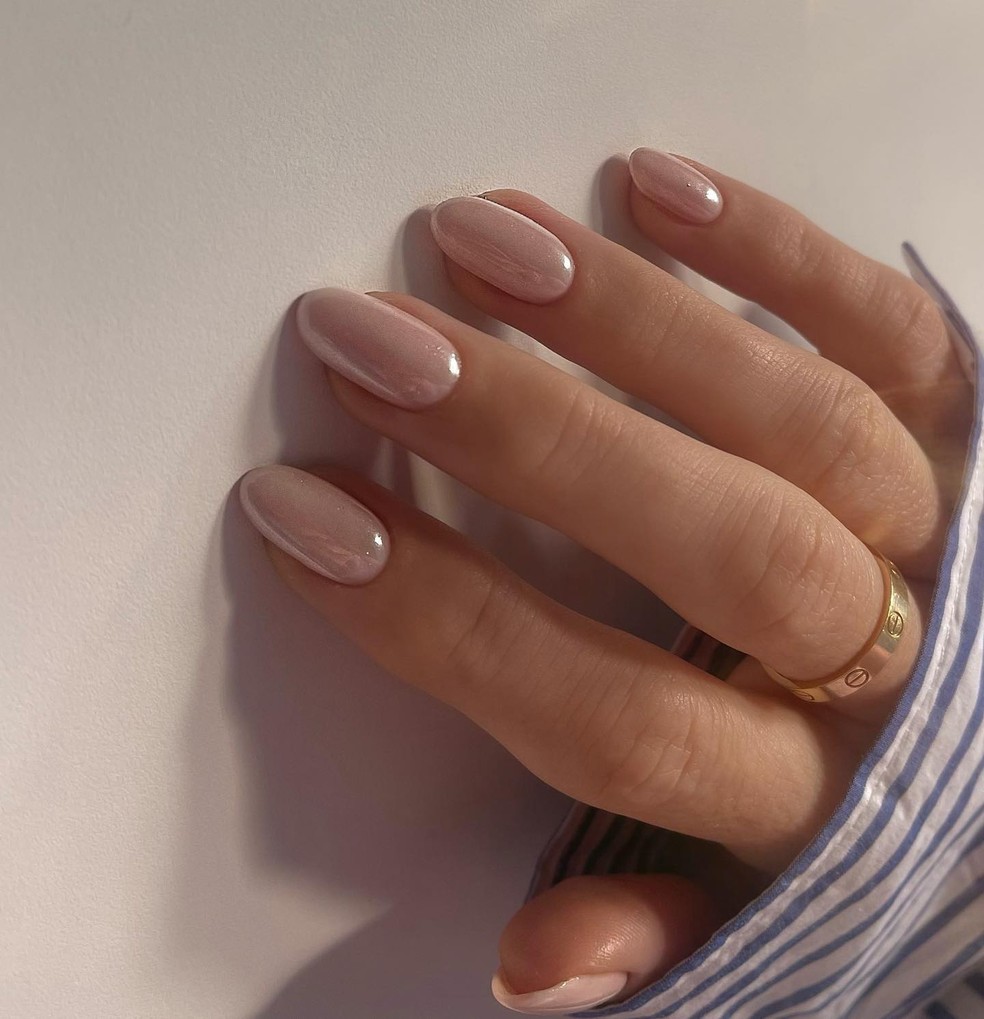 Glazed Nails — Foto: Instagram @violetanaildesign