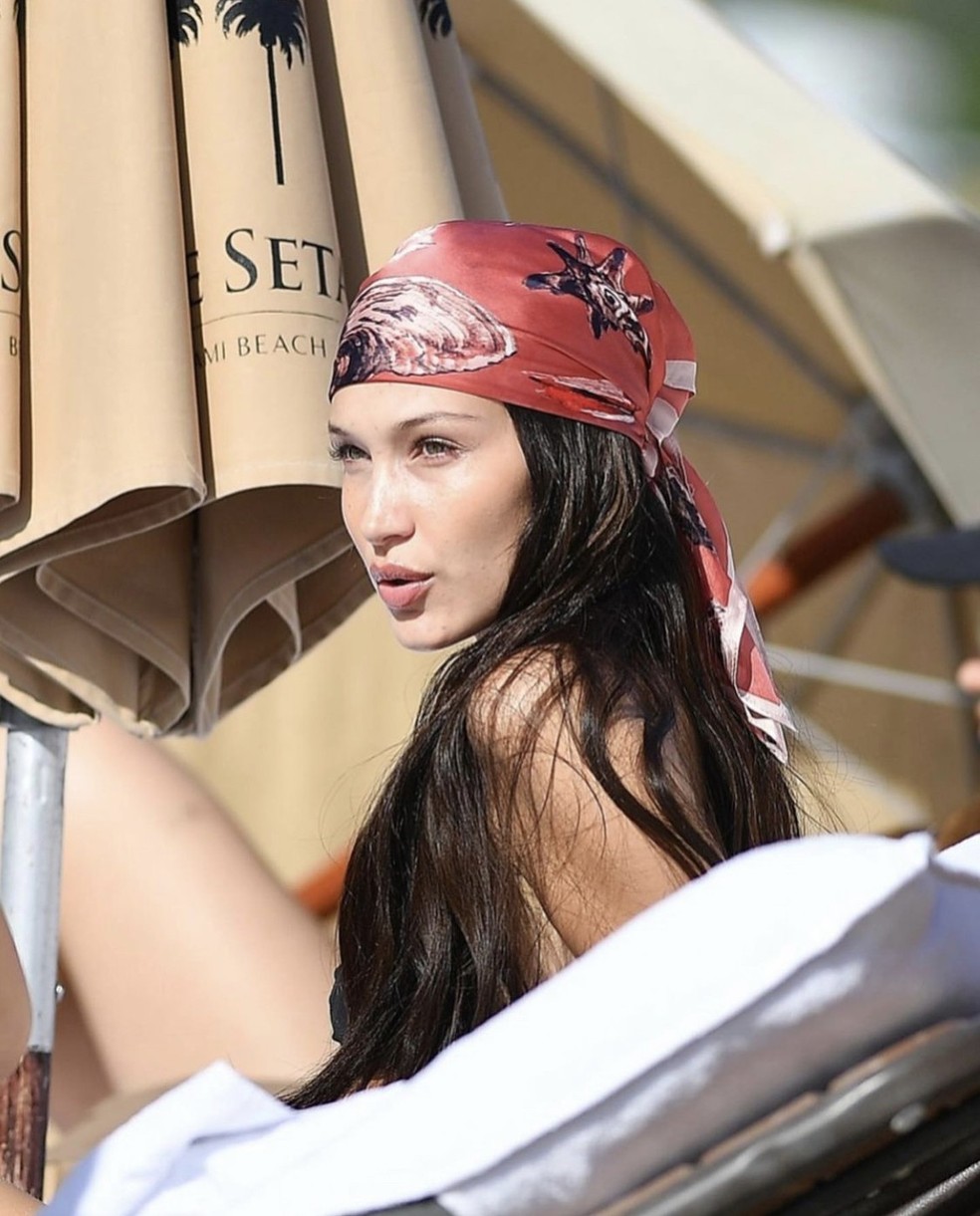 Bella Hadid (Foto: Reprodução/Instagram @sulitnyc) — Foto: Glamour
