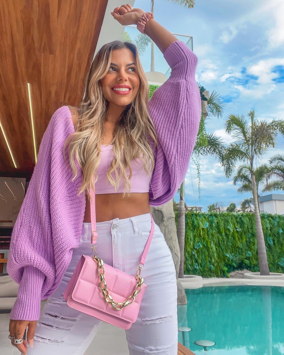 Evelyn Regly removeu as próteses em 2020 — Foto: Instagram @evelynregly