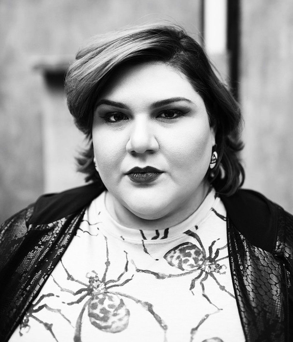 Carolina Telles, para a campanha "Siga Meus Passos" (Foto: Divulgação) — Foto: Glamour