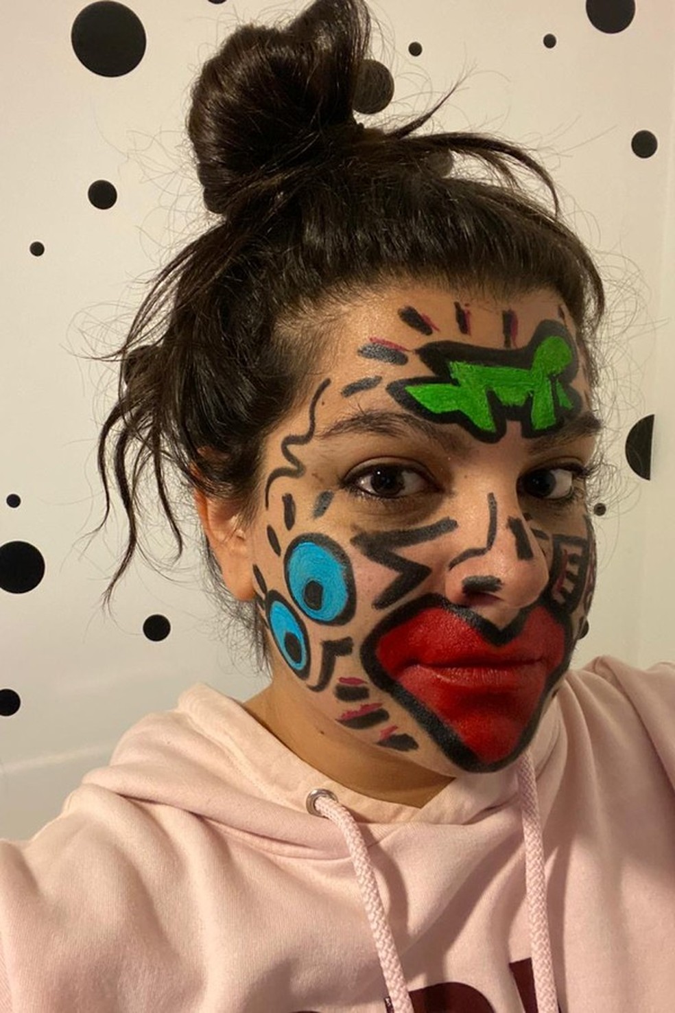Stephanie Mourad inspirada em Keith Haring (Foto: Divulgação) — Foto: Glamour