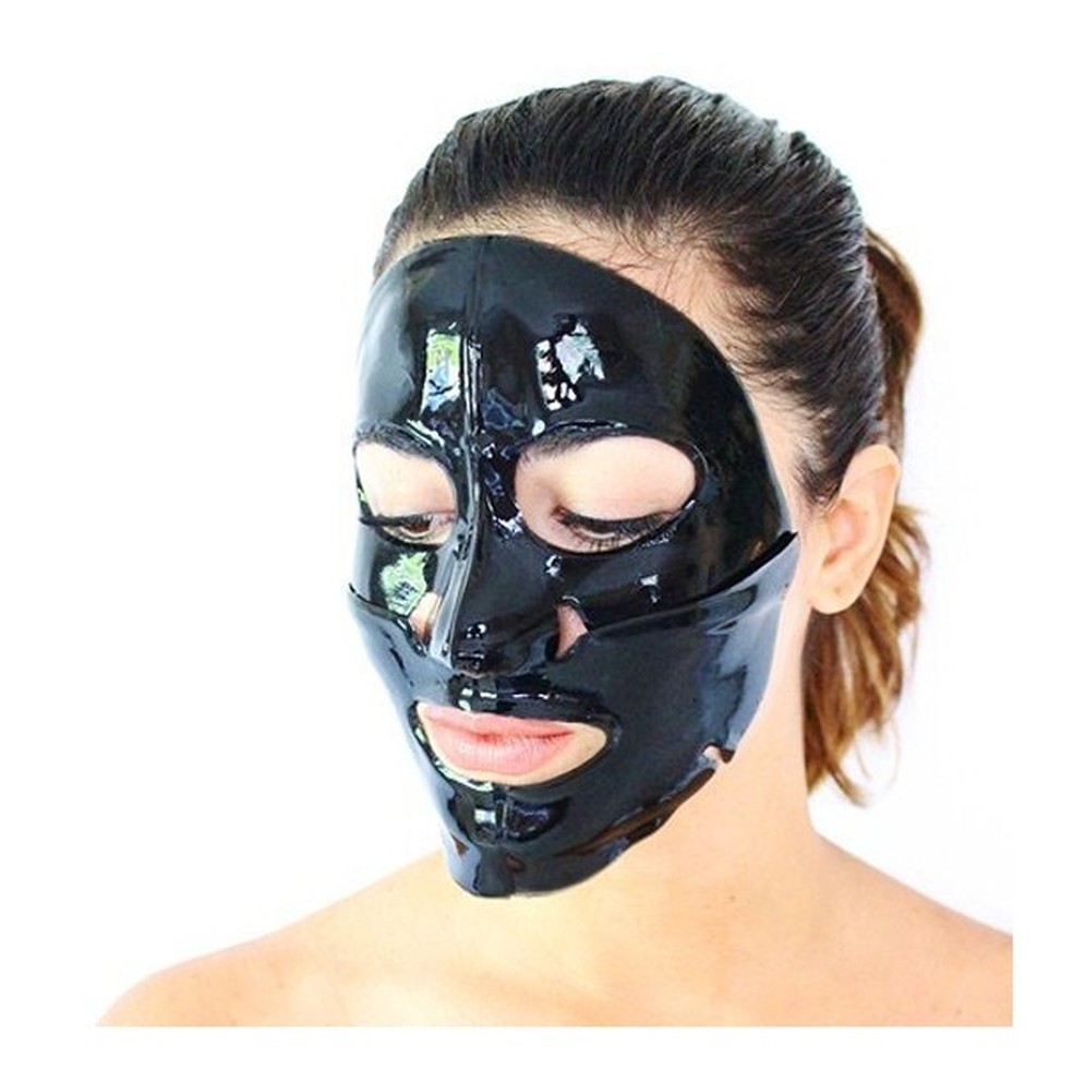 Máscara de carvão (Foto: Reprodução Instagram @spa_luxe) — Foto: Glamour