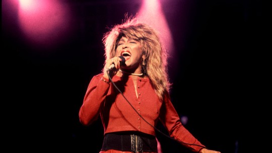 Tina Turner não tinha medo de morrer e ‘estava pronta para partir’, revela amigo próximo da cantora