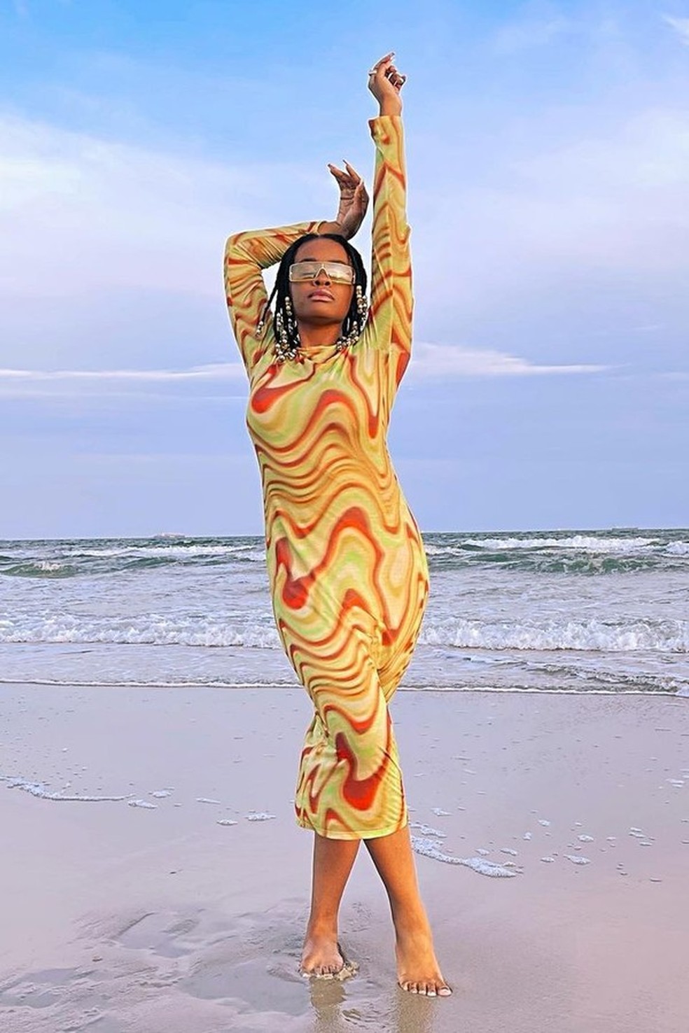 Tendência dos anos 1970: estampa groovy (Foto: @nayelizabethh) — Foto: Glamour