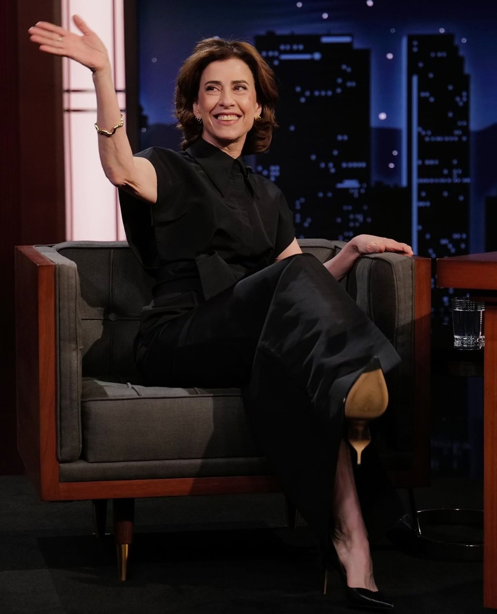 Fernanda Torres no programa do Jimmy Kimmel — Foto: Divulgação
