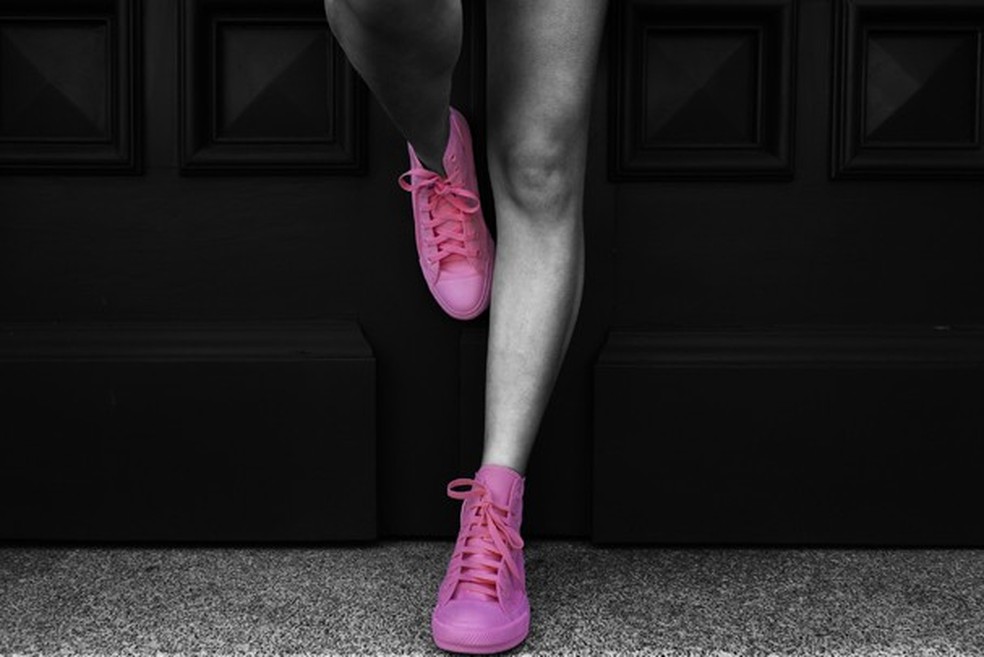 Converse + Fundação Laço Rosa "Siga Meus Passos" (Foto: Divulgação) — Foto: Glamour