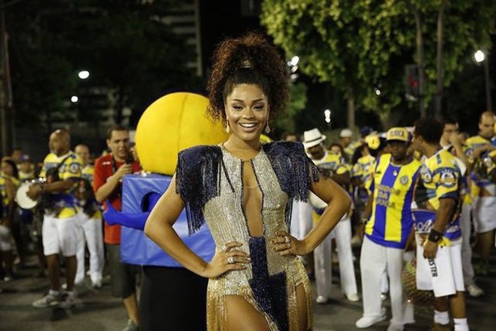 Juliana Alves em ensaio técnico da Unidos da Tijuca pro Carnaval 2016 (Foto: Divulgação ) — Foto: Glamour