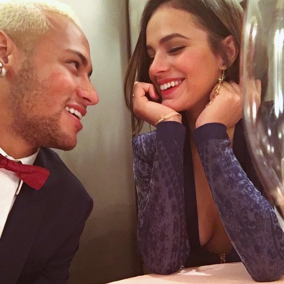 Bruna Marquezine para Neymar: já disse quanto eu te amo hoje? (Foto: Reprodução Instagram) — Foto: Glamour