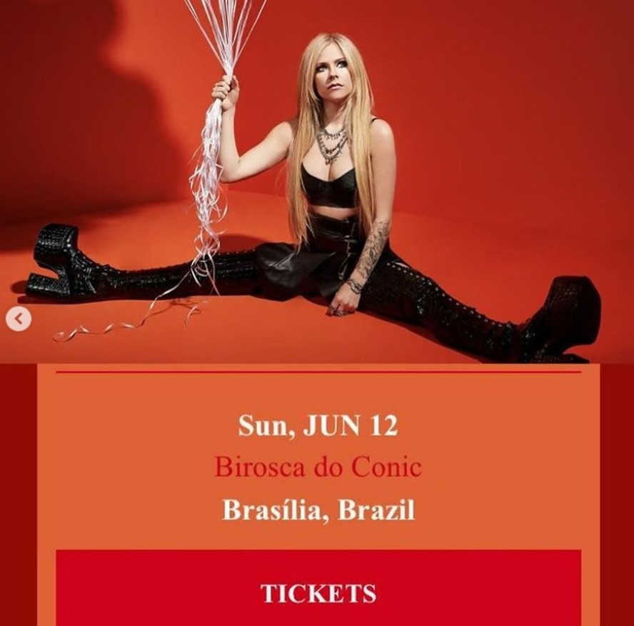 Equipe de Avril Lavigne erra e anuncia show em pequena casa noturna em Brasília