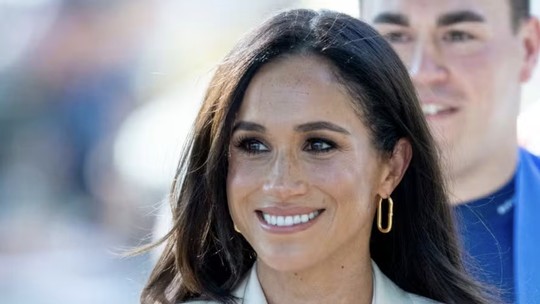 Meghan Markle lança nova marca e deciframos as mensagens escondidas no brasão do novo empreendimento