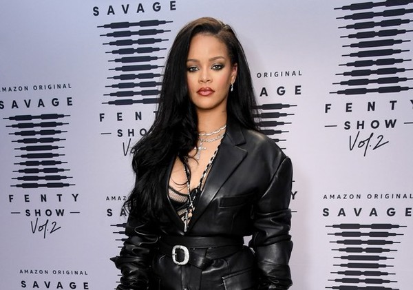 Relembre a trajetória de Rihanna como empresária de moda