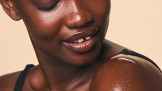 Os óleos corporais perfumados podem substituir nossas fragrâncias favoritas?