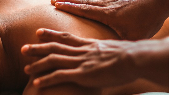 Massagem Tântrica: guia completo para o prazer e bem-estar