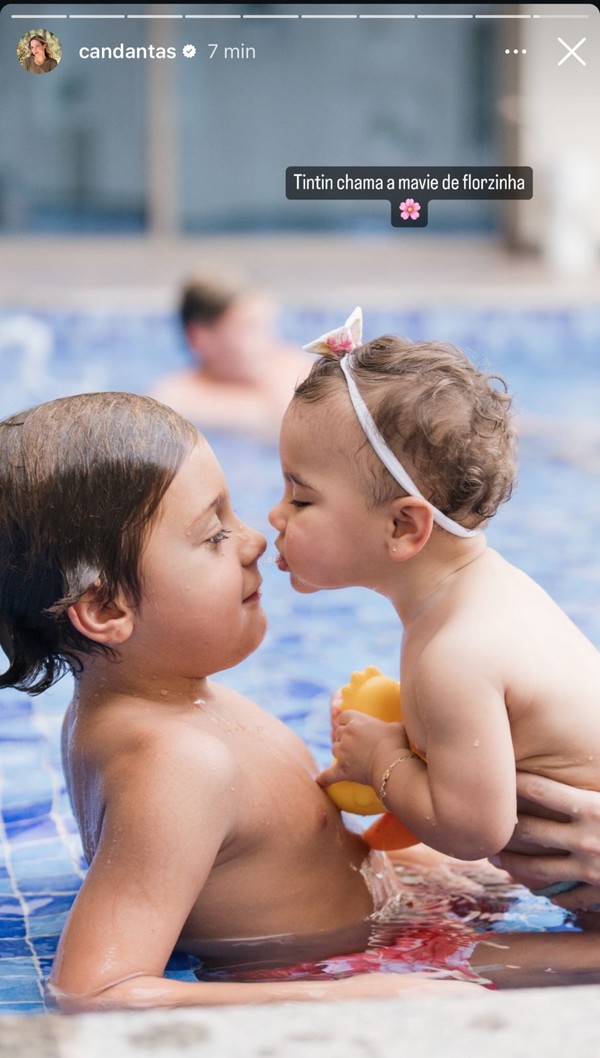 Na Arábia, Neymar, Bruna Biancardi e Carol Dantas curtem piscina com os filhos