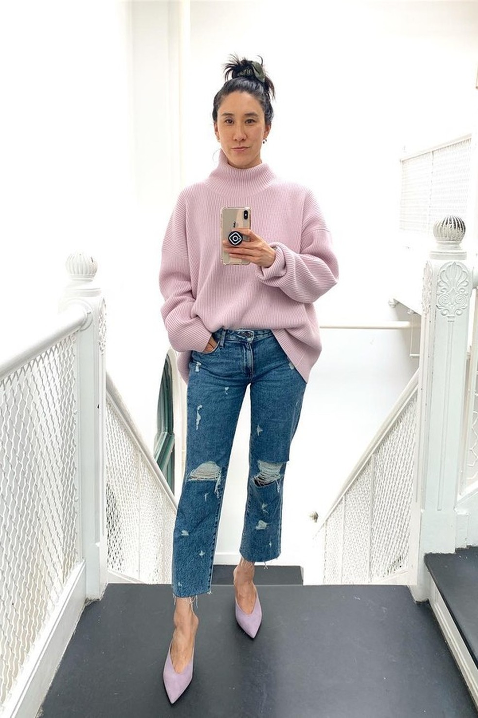 Quer se vestir como uma girl boss? É só se inspirar nos looks de Eva Chen!