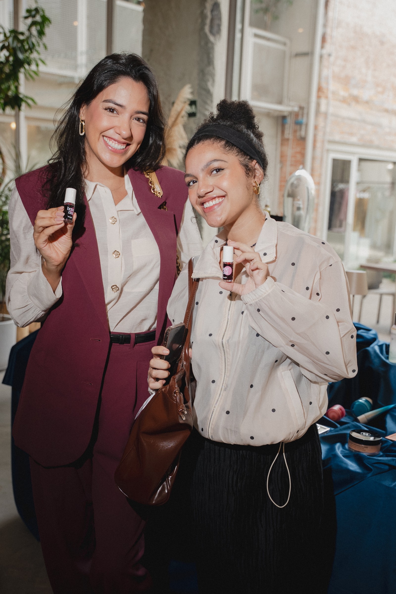 Ana Laura Mendoza e Vitoria Gonçalves — Foto: glamour