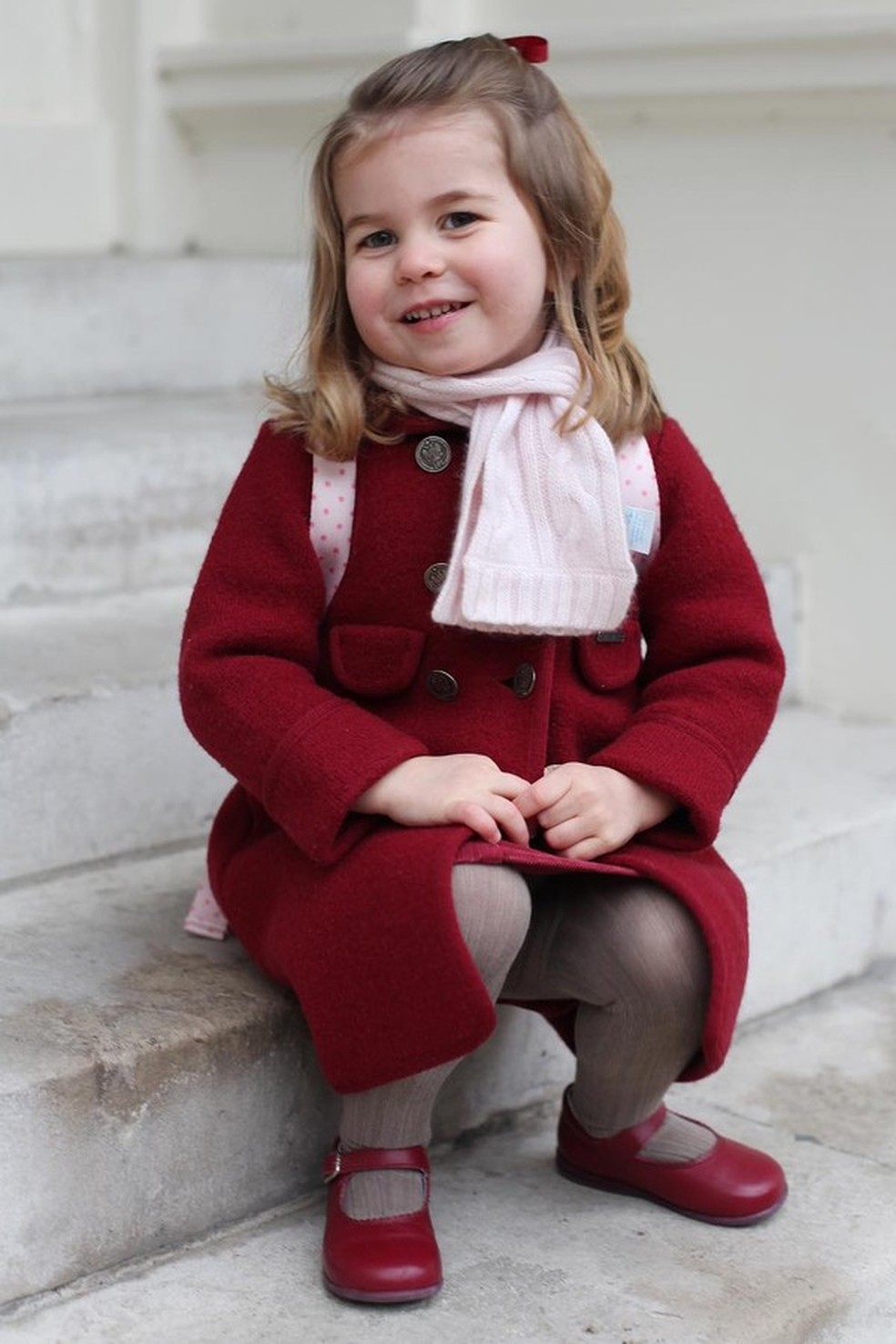 Princesa Charlotte vai à escola pela primeira vez (Foto: Instagram/Reprodução) — Foto: Glamour