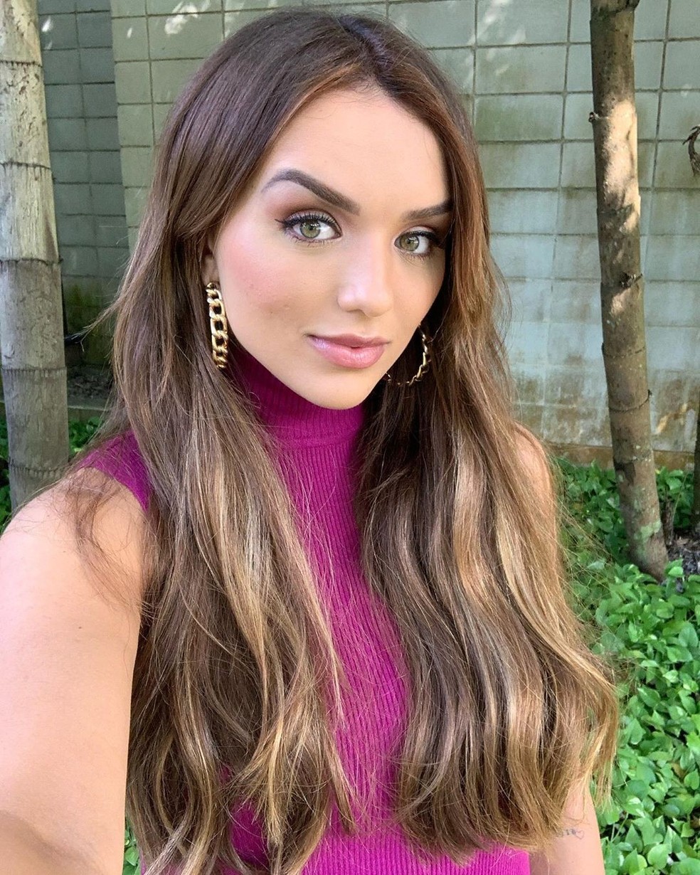 Aposte no ombré natural, como o de Rafa Kalimann (Foto: Reprodução / Instagram) — Foto: Glamour