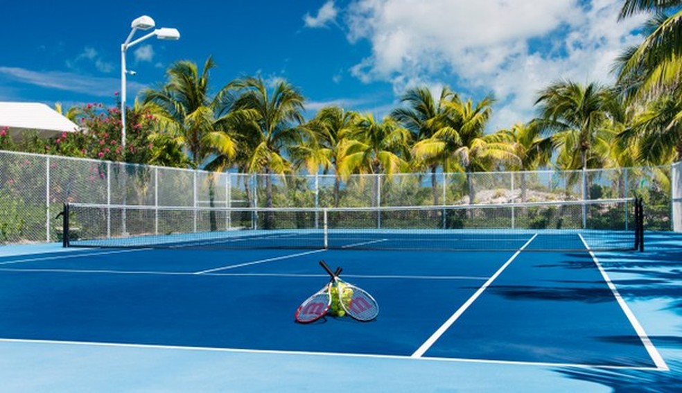Quadra de tênis (Foto: Divulgação) — Foto: Glamour