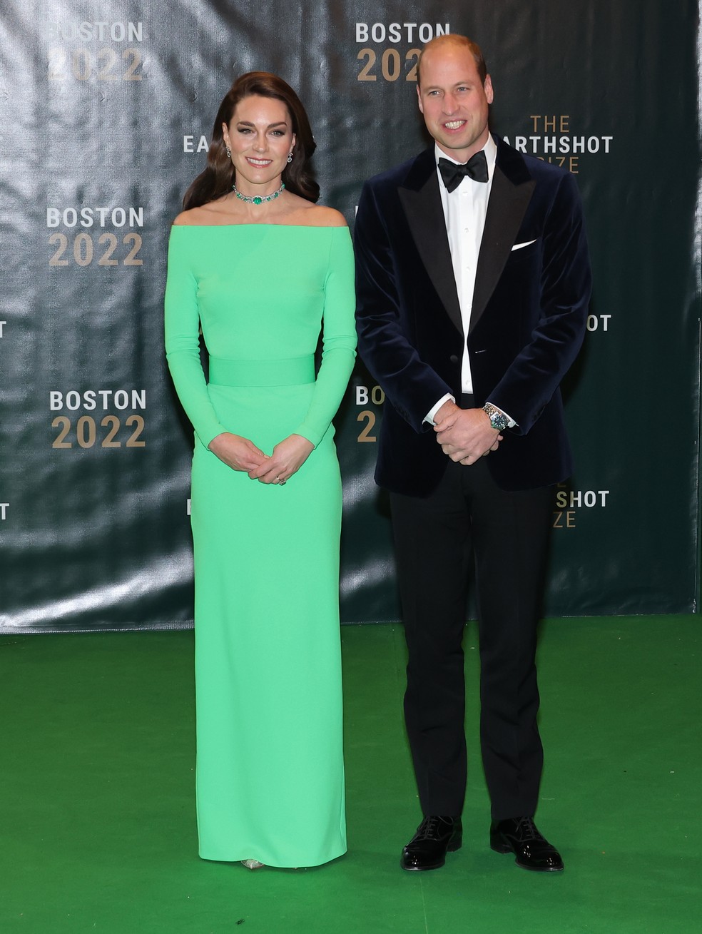 Kate Middleton concentra os flashes com vestido verde para premiação em Boston — Foto: Getty Images