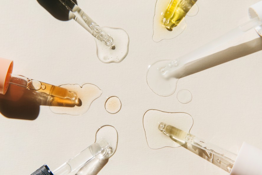 Formigamento, ardência e coceira? Saiba quando parar de usar um cosmético