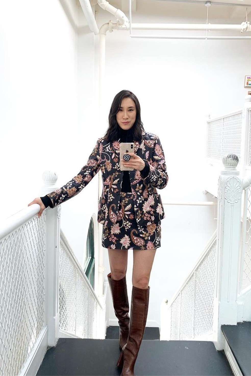 Quer se vestir como uma girl boss? É só se inspirar nos looks de Eva Chen!