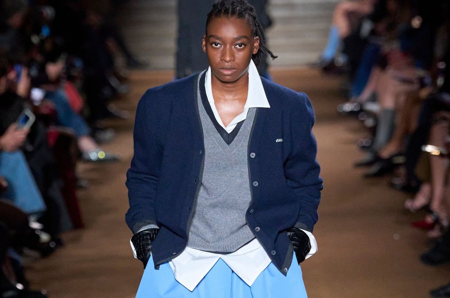 Estilo preppy desfilado pela Miu Miu