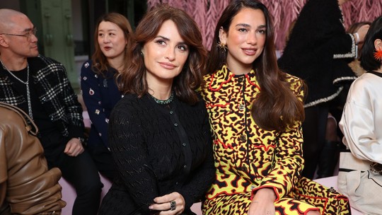 Dua Lipa, Nicole Kidman e Penélope Cruz na fila A na estreia de Matthie Blazy na alta-costura da Chanel