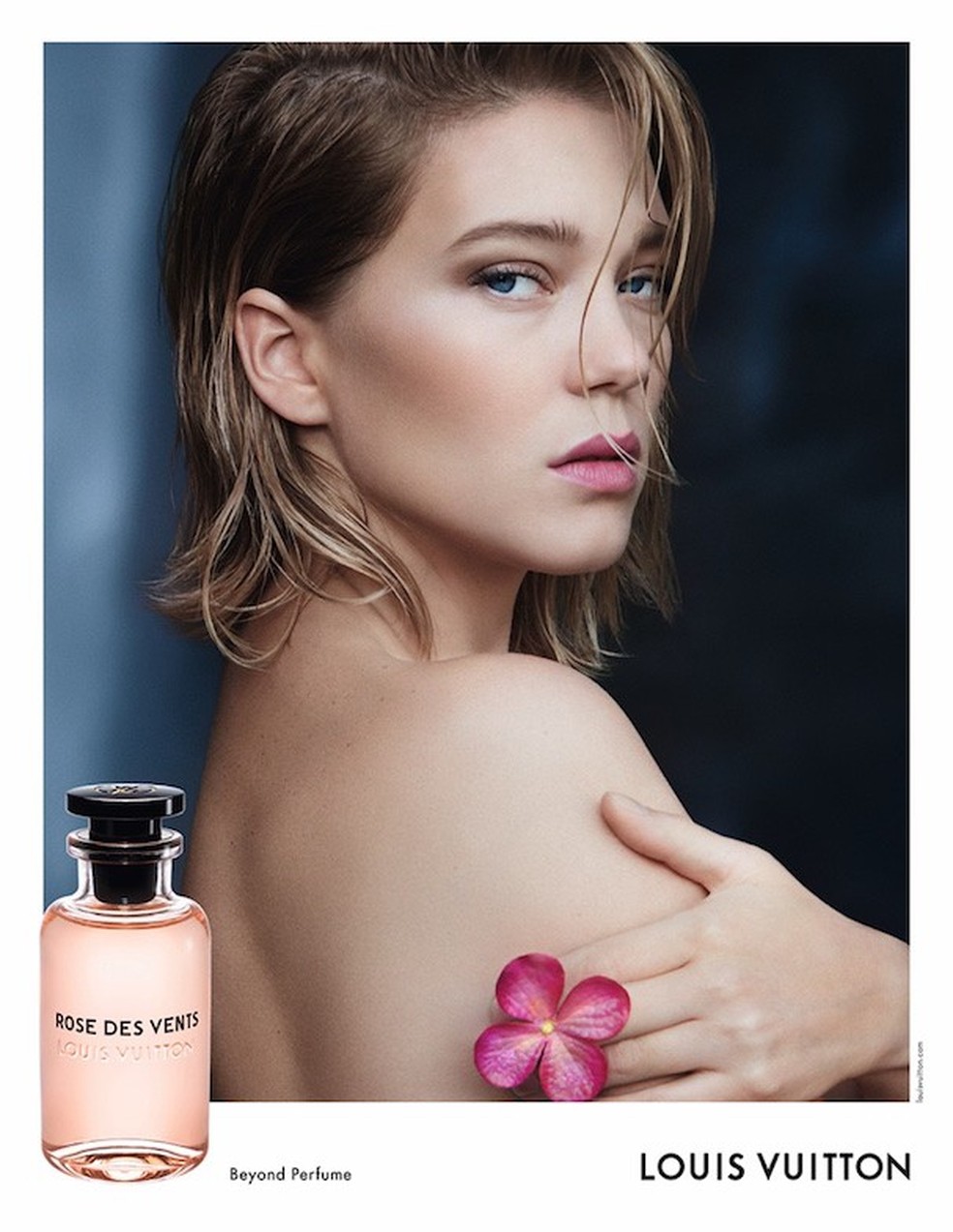 Léa Seydoux estrela campanha da nova linha de perfumes da Louis