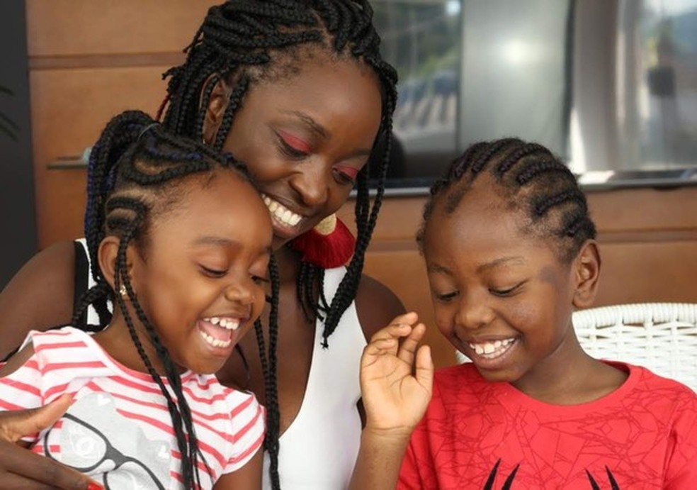 “A gente entende quilombo como espaço de resistência, de afeto, de troca, de amor e de carinho e isso é a nossa família” (Foto: Arquivo pessoal) — Foto: Glamour