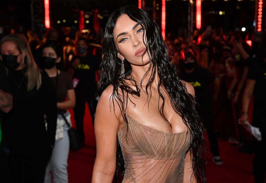 Megan Fox: 8 vezes que a redação da Glamour desejou o guarda-roupa da artista