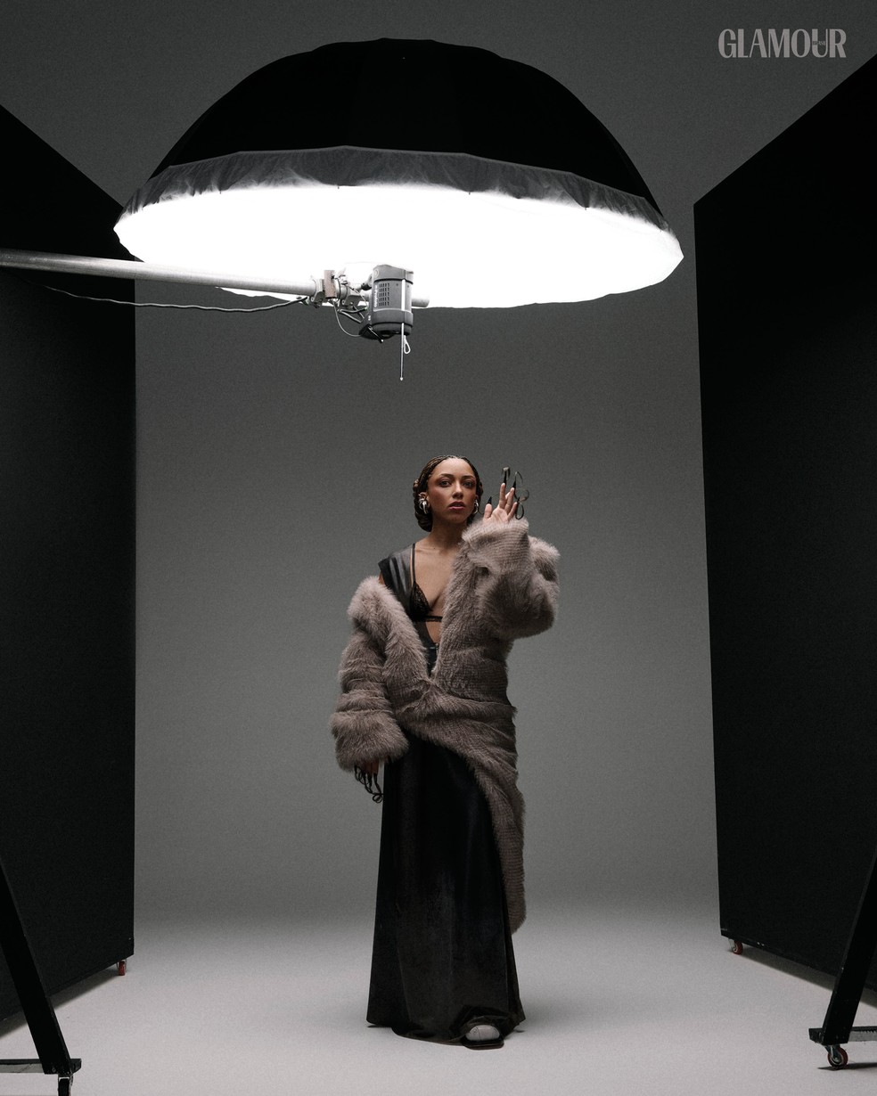 Alice Carvalho para a Glamour — Foto: Tauana Sofia | Glamour Brasil