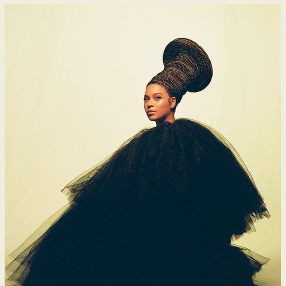 Beyoncé usa vestido Timothy White (Foto: Divulgação) — Foto: Glamour
