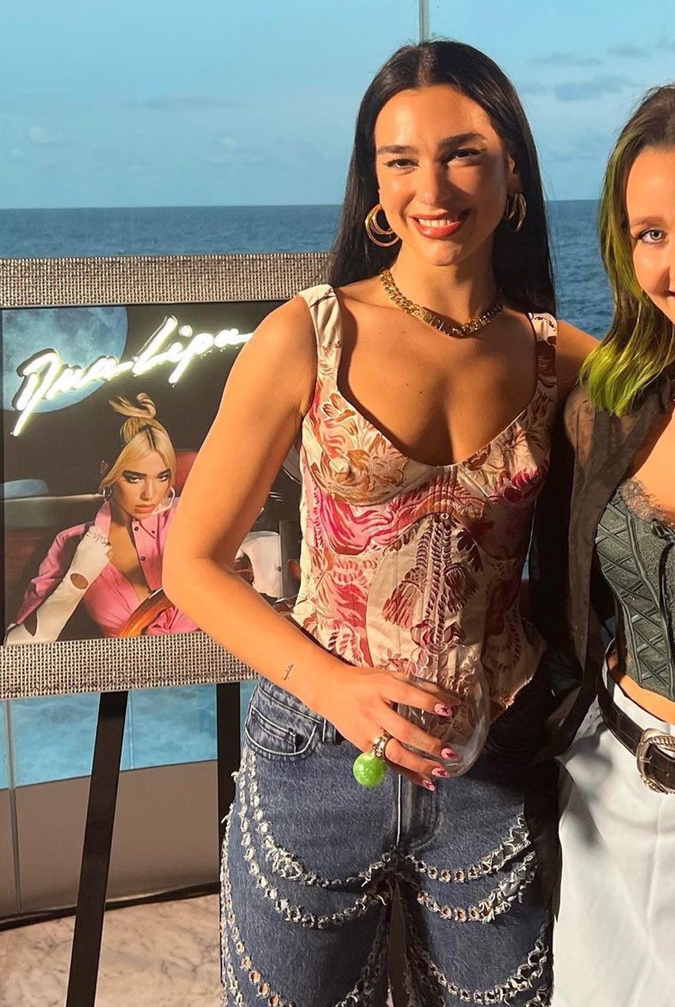 Dua Lipa — Foto: Reprodução/X