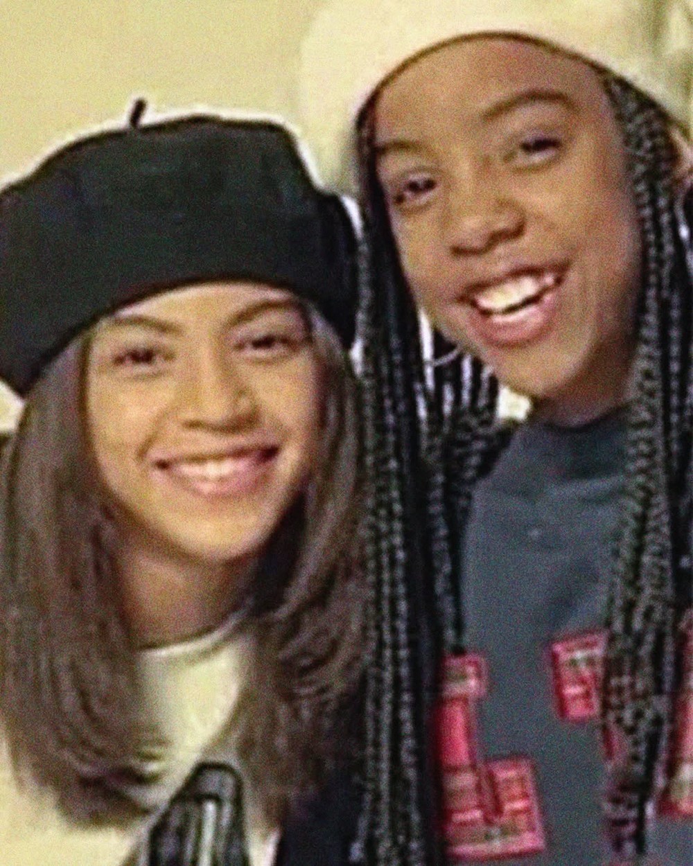 Beyoncé resgata fotos antigas para celebrar aniversário de Kelly Rowland