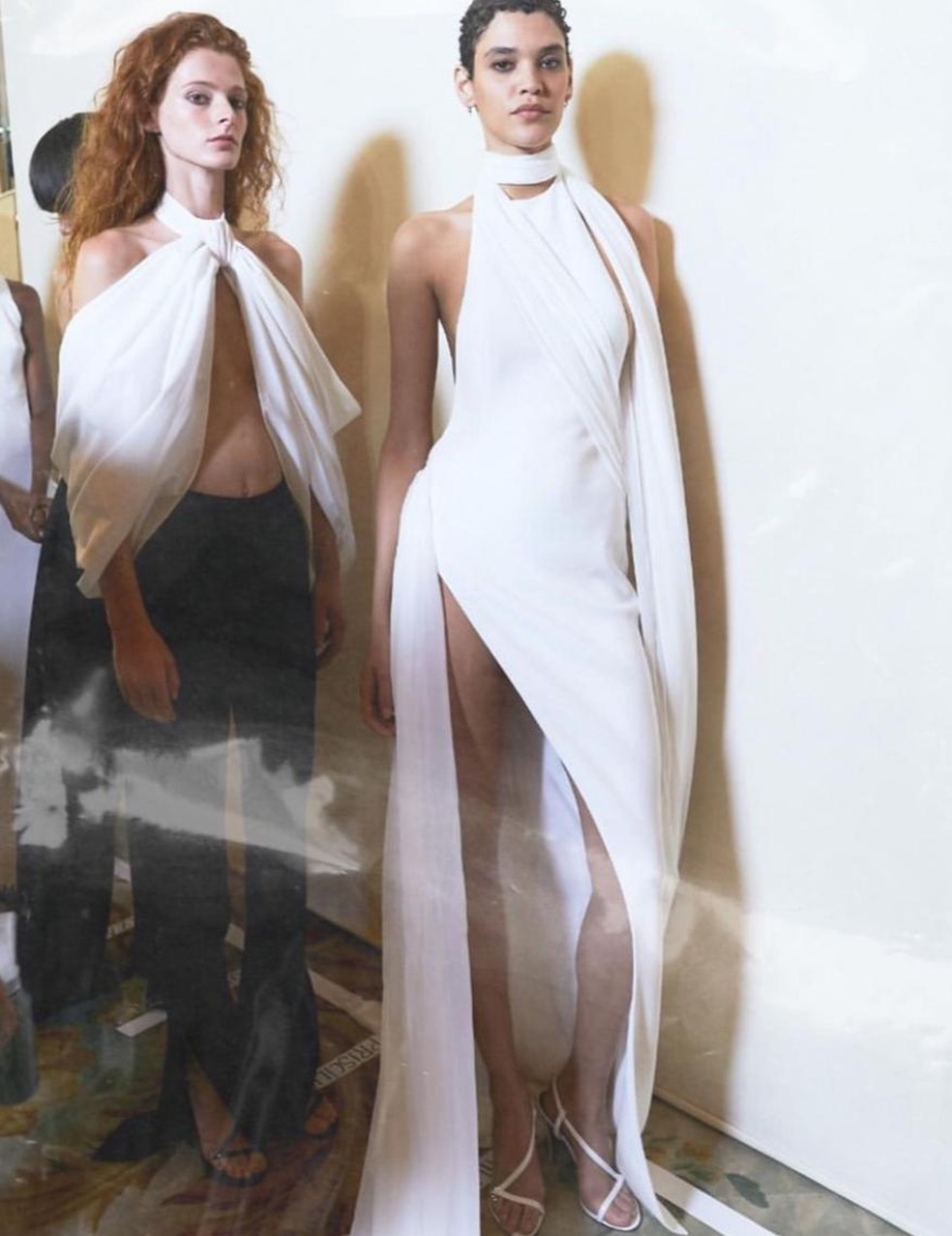 Look como o escolhido por Sabrina Sato para casamento de Celina Locks e Ronaldo — Foto: Reprodução/Mônot
