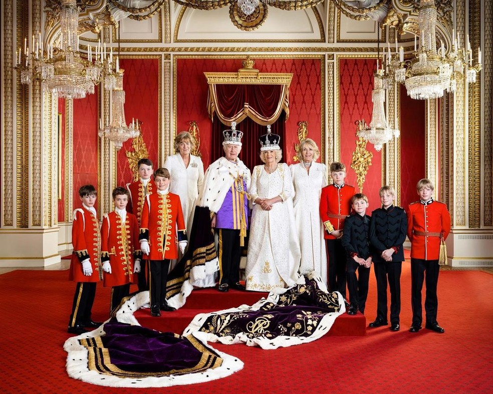 Novas fotos mostram rei Charles III e rainha Camilla na coroação — Foto: Reprodução/Instagram