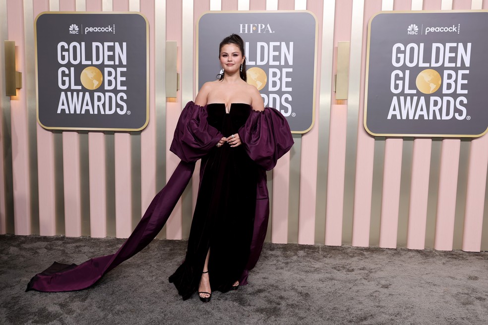Selena Gomez veste Maison Valentino — Foto: Getty Images