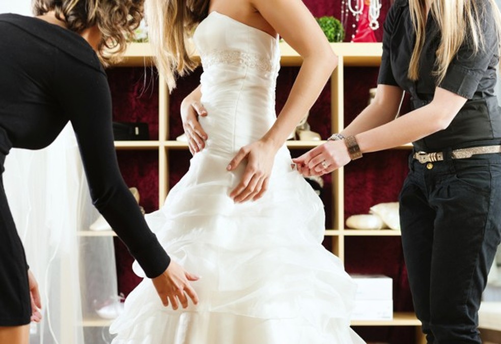 Seguindo todas as dicas, você vai tirar de letra a temida prova do vestido (Foto: Thinkstock) — Foto: Glamour