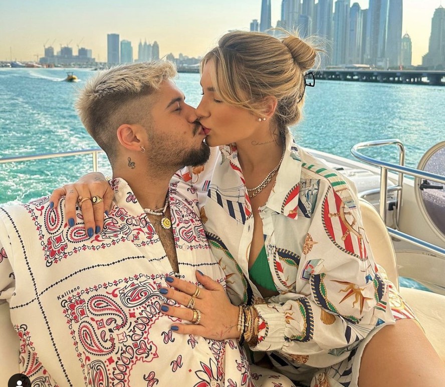 Virgínia Fonseca beija muito Zé Felipe em Dubai e se declara: 'Te amo'