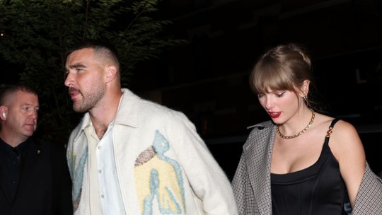 Taylor Swift e Travis Kelce surgem deslumbrantes em evento de gala em Los Angeles