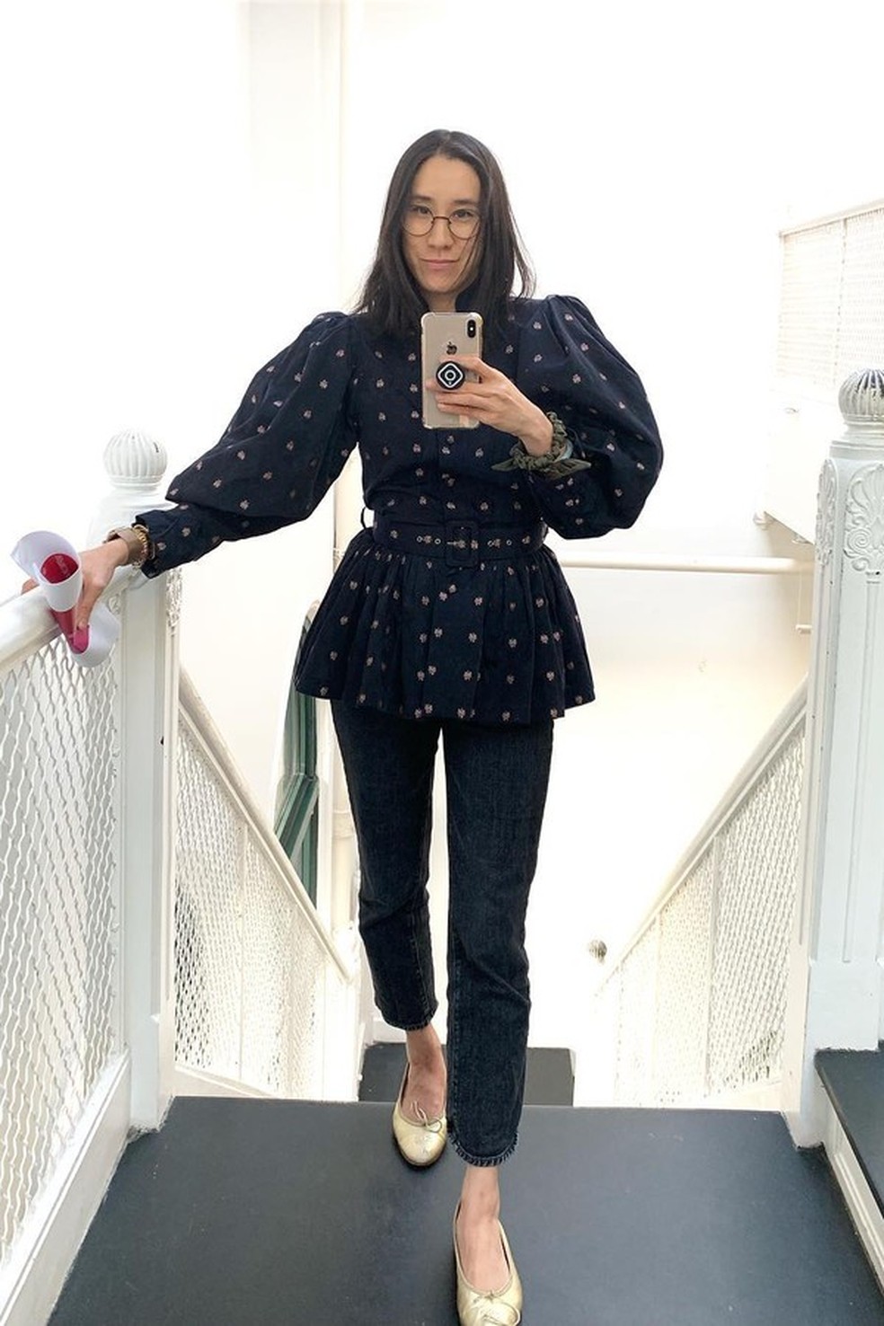 Quer se vestir como uma girl boss? É só se inspirar nos looks de Eva Chen!