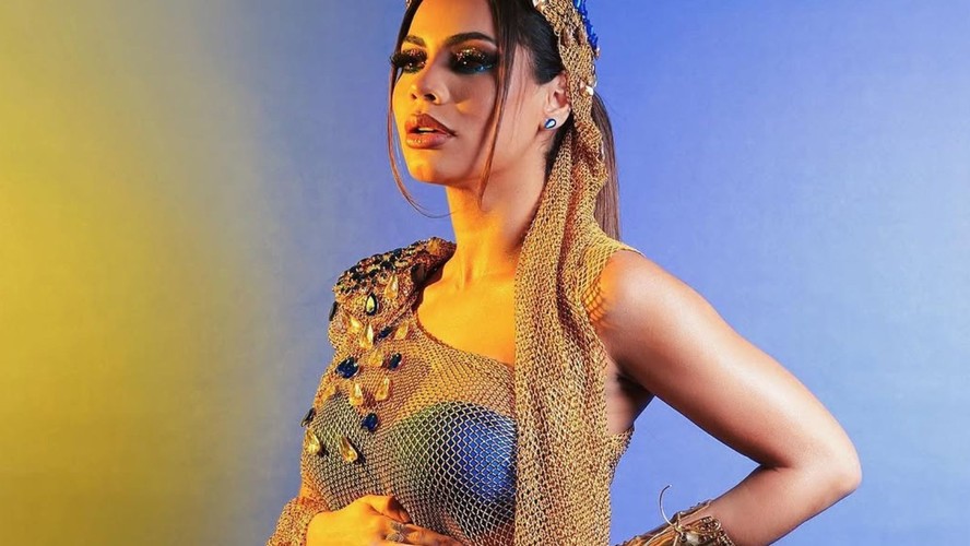 Grávida, Lexa exibe barrigão no minidesfile da Unidos da Tijuca: 'Minha ...