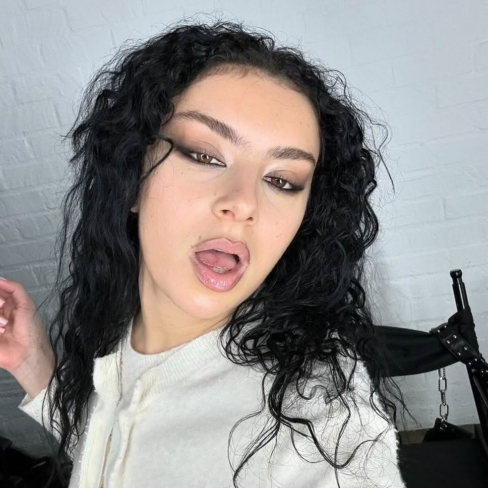  — Foto: Reprodução/Instagram/@charli_xcx