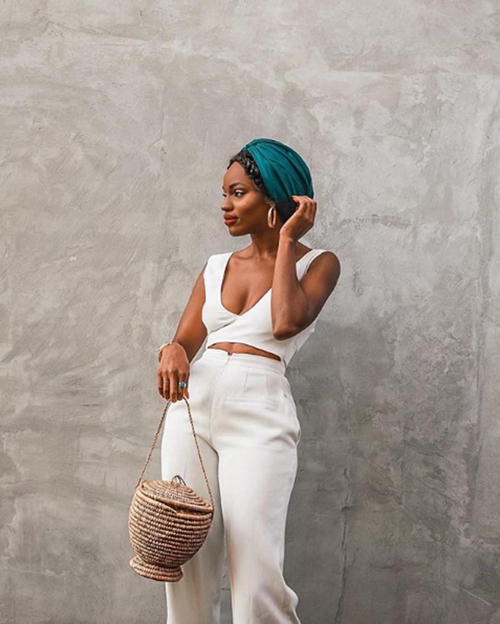 Asiyami e sua alfaiataria despojada (Foto: Divulgação) — Foto: Glamour