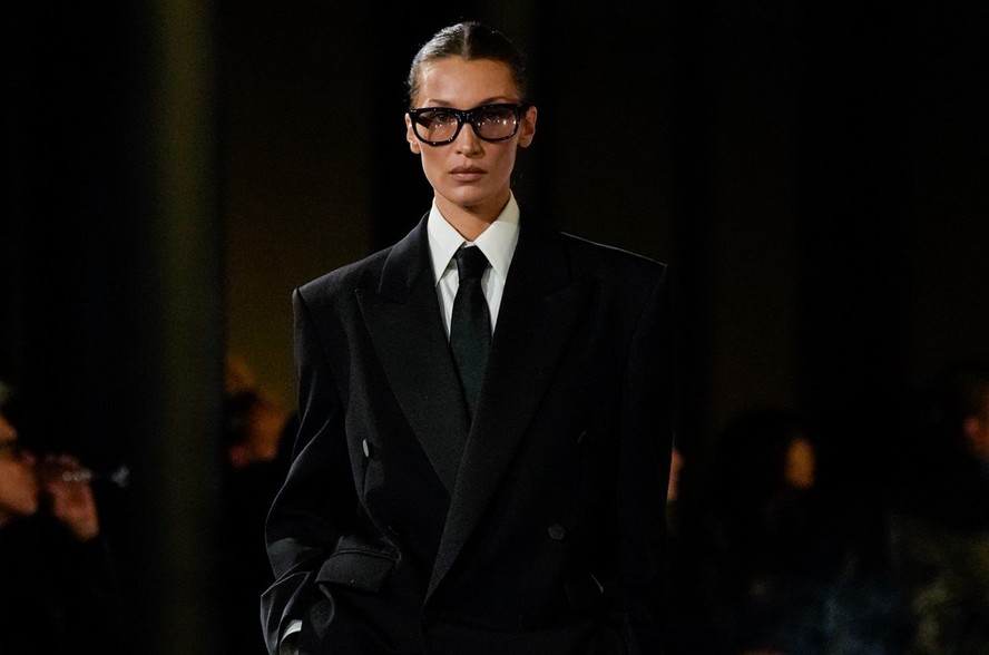 PFW: desfile Saint Laurent verão 2025