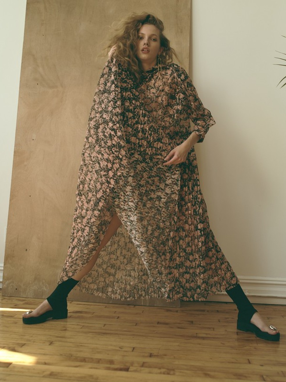 Parte do ensaio Morning Glory com a modelo Tanya Kizko (Foto: Kale Friesen) — Foto: Glamour